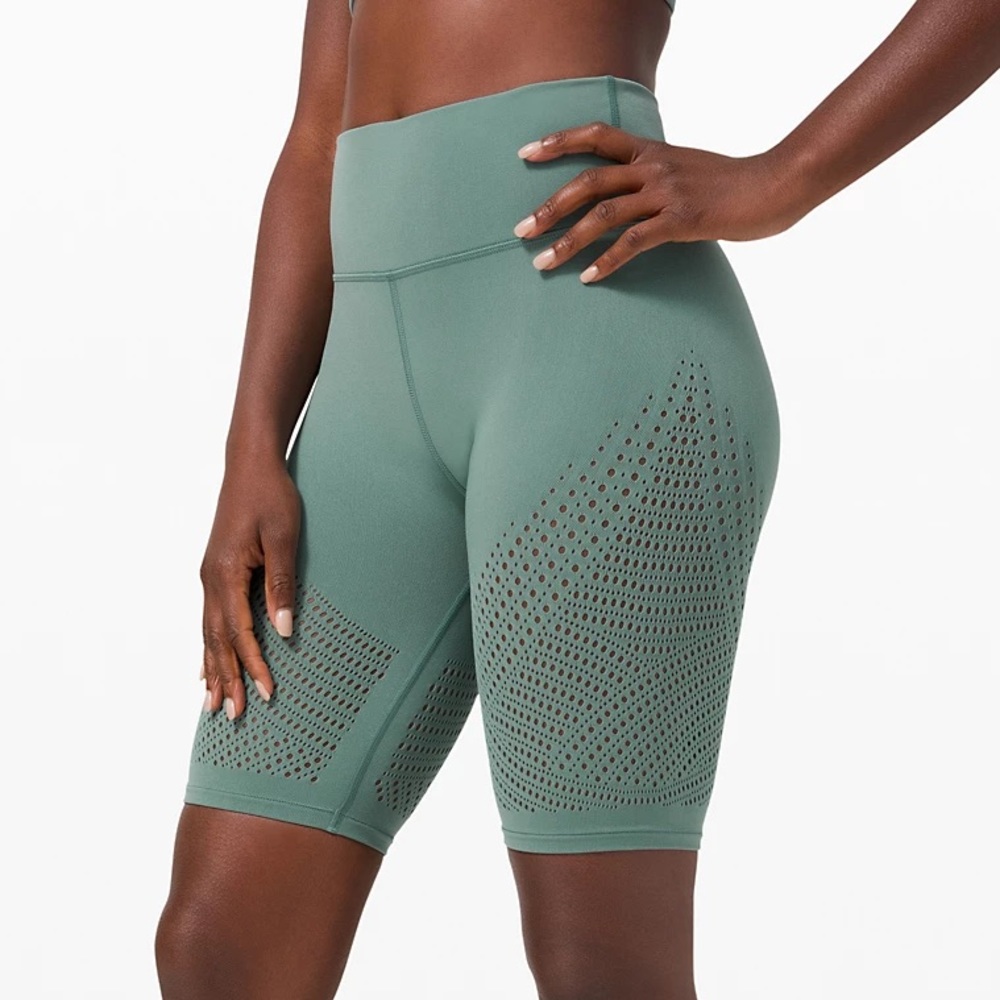 Reveal Short Digital Rain